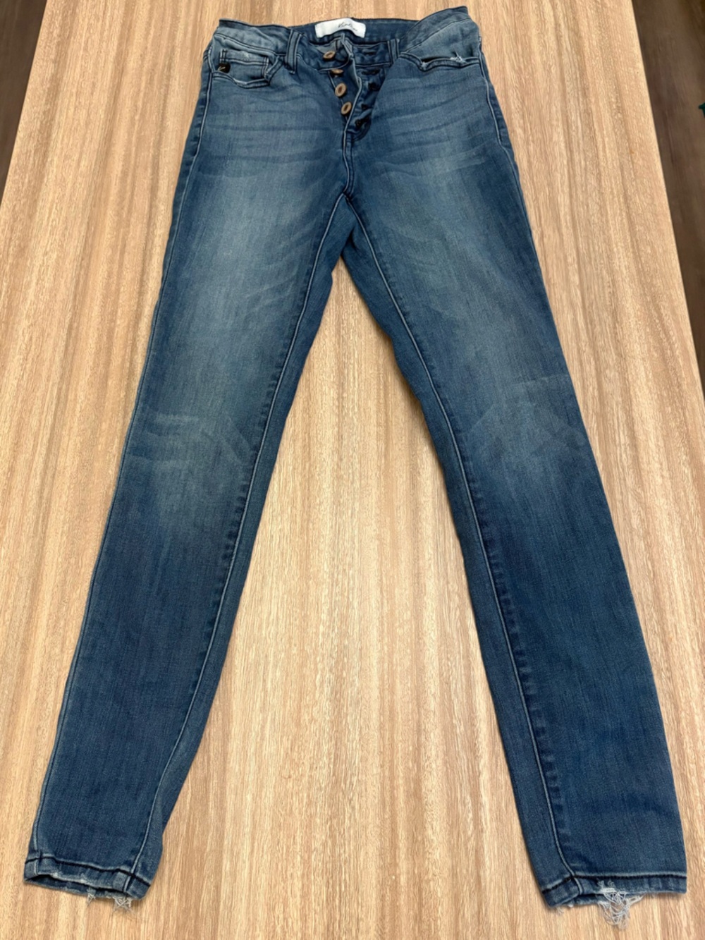 KanCan Women's Skinny Jeans - Medium Blue Wash